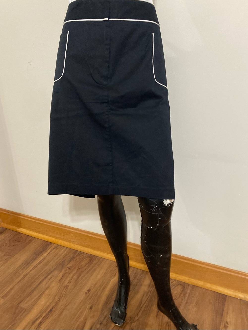 Classic Black Women's Skirt with White Piping. Item# SSsk15